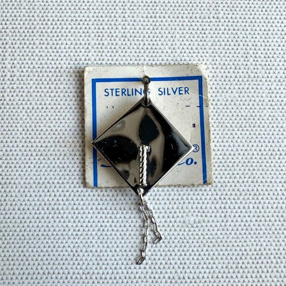 Vintage Sterling Silver Graduation Cap Charm Pendant with Dangling Tassel NWT - Picture 7 of 7